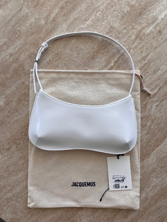 Jacquemus Handbags - NWT: Jacquemus Le Bisou White Patent Leather Shoulder Bag
